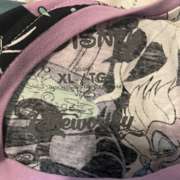 Disney vilains t shirt XL - Picture 4 of 4